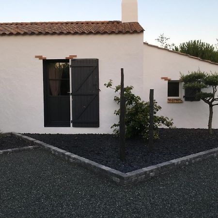 Chambre D Hotes Les Trois Chateaux Piscine Interieure Chauffee Notre-Dame-de-Riez Exterior foto